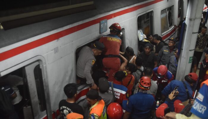 Update Tabrakan KA di Bekasi, 7 Korban Meninggal, Tiga Masih Terjepit, 81 Luka-luka