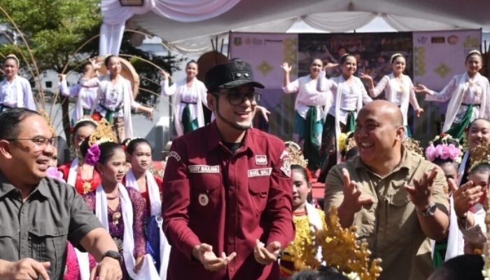 Atraksi 14 Jam Non-Stop Warnai Festival Tari Sukabumi