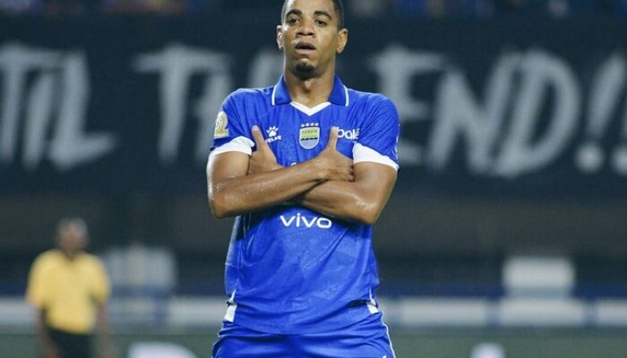 Prediksi Persib Vs Semen Padang: Konsistensi Pemuncak Klasemen Diuji