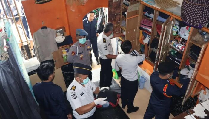 Razia Lapas Sukabumi: Sajam Rakitan hingga Makeup Disita