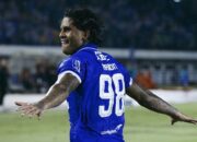 Prediksi Dewa United vs Persib: Adu Ketajaman di Laga Panas