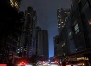 Malam Ini Jakarta Gelap Satu Jam, Tekan Emisi Karbon