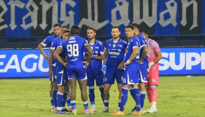 Persib Bandung Ditahan Arema 0-0 di Kandang, Klasemen Terancam!