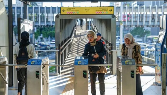 Hari Ini, Transjakarta Berlaku Tarif Rp1