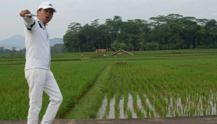 Dedi Mulyadi: Perbaikan Jalan Kabupaten Sukabumi Seperti Buang Garam ke Laut