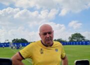 Respon Dingin Hodak Usai Persib Ditahan Arema: Liga Jadi Menarik