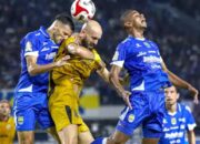Dramatis Persib Bandung Comeback, Taklukkan Bhayangkara 4-2 di Lampung