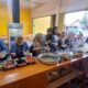 WISATA KULINER: Para pelanggan Bakso Prasmanan di Jalan Pelabuhan II, Kecamatan Lembursitu, Kota Sukabumi.