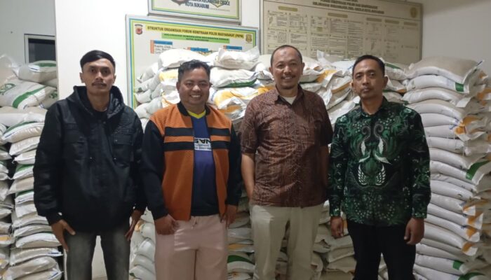 Kelurahan Subangjaya Sukabumi Salurkan Bansos Pangan untuk Warga Kurang Mampu