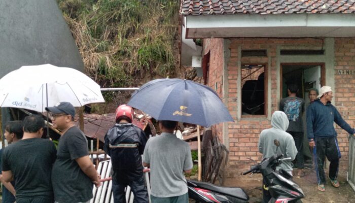 Wilayah Sukabumi Dikepung Bencana, Longsor dan Banjir Terjang Tiga Kecamatan