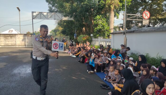 Ratusan Anak TK di Warudoyong Belajar Tertib Lalu Lintas