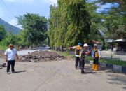 Betonisasi Jalan Ahmad Yani Dikebut, Target Rampung Awal Juni