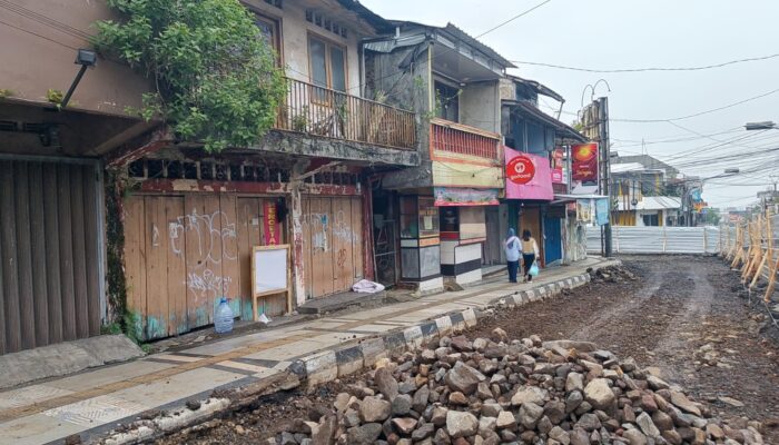 Pelaku Usaha Kebonjati Kota Sukabumi Terdampak Proyek Jalan