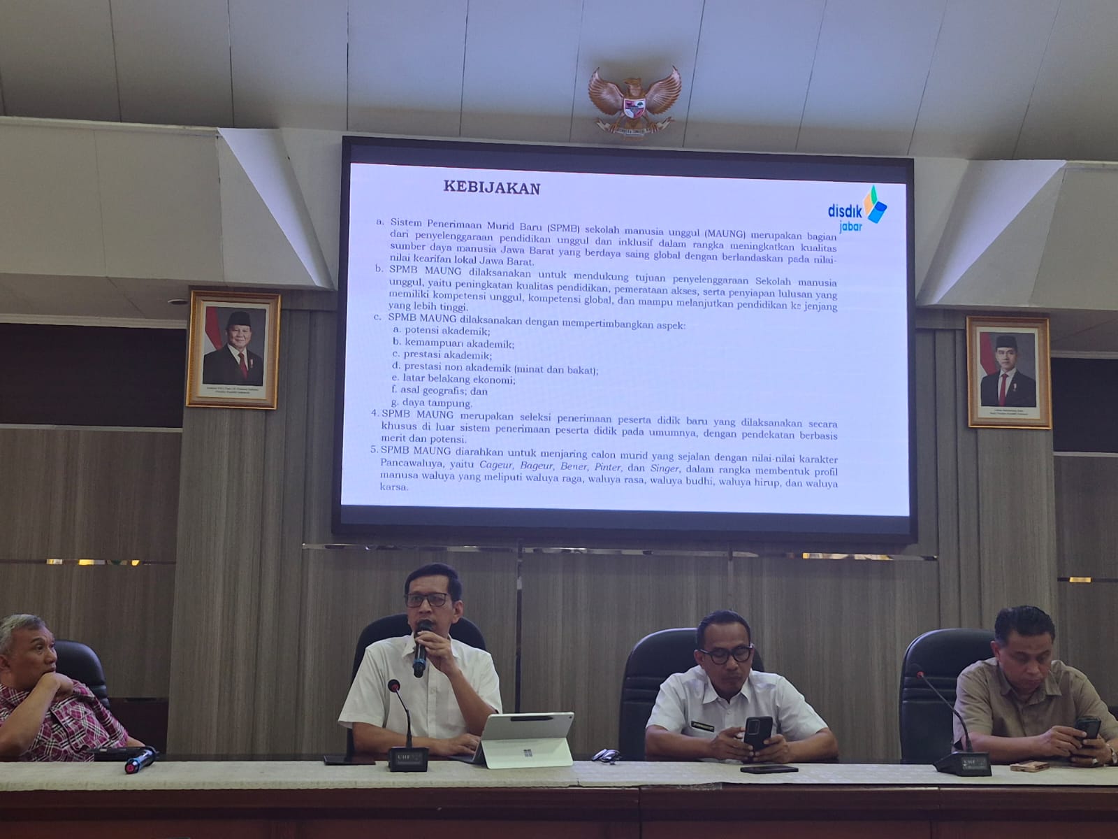 SMKN 1 Cibadak menyatakan kesiapan penuh mengimplementasikan Program Sekolah Maung mulai tahun ajaran 2026/2027.