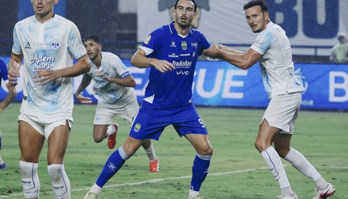 Persib Kokoh di Puncak Usai Bungkam PSIM 1-0, Kado Ultah Bojan
