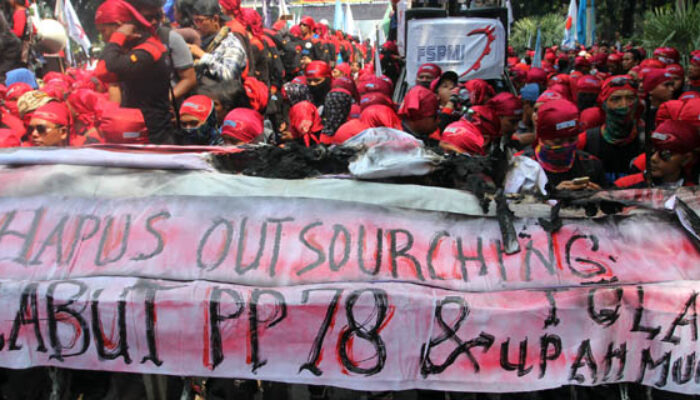 May Day 2026: Regulasi Baru Outsourcing Jadi Kado Buruh