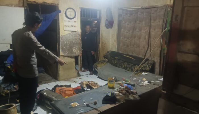 Brutal! Tak Terima Dilerai, Pemuda di Kebonpedes Bacok Tetangga