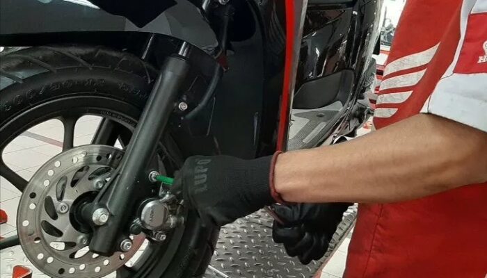 Mengatasi Rem Motor Berdecit: Coba Langkah Praktis Berikut Ini