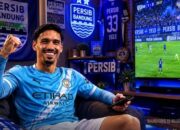 Pemain Manchester City Pantau Pertandingan Terakhir Persib Lawan Persijap