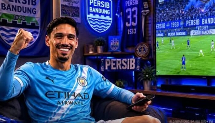 Pemain Manchester City Pantau Pertandingan Terakhir Persib Lawan Persijap