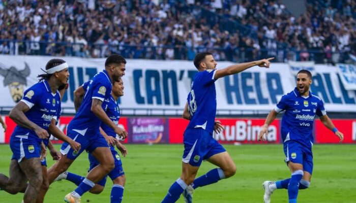 Prediksi Persib Bandung Ukir Sejarah di GBLA, Persijap Bisa Menyulitkan!