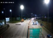 Jalur Puncak Macet, Polisi Alihkan Arus ke Sukabumi