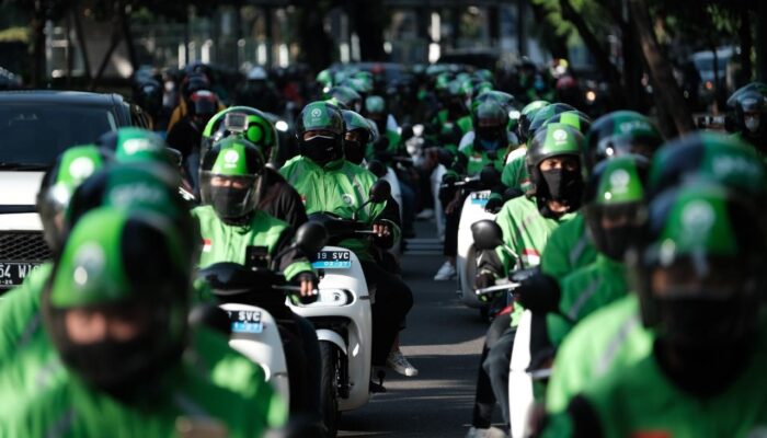 Alasan Danantara Beli Saham Ojol, Komisi Turun Jadi 8 Persen