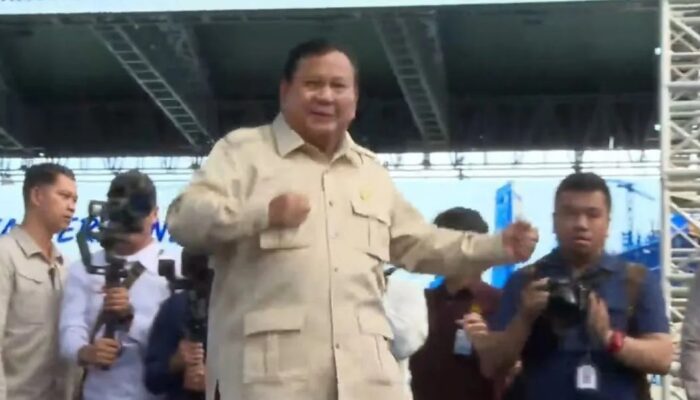 Penampakan Prabowo Joget di Panggung May Day Monas