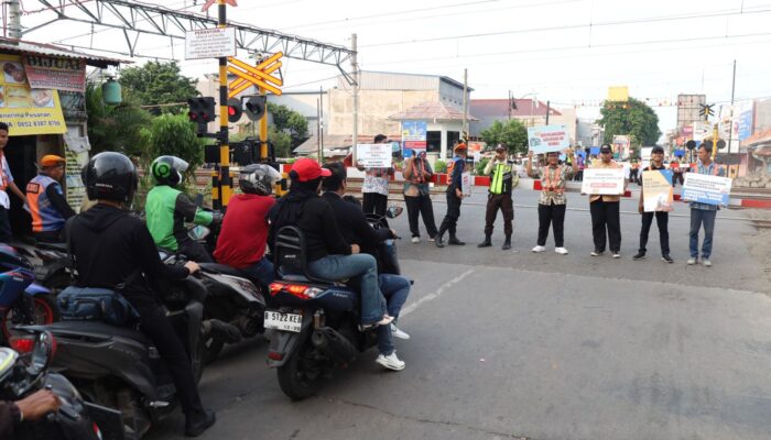 Solusi Jangka Panjang,  PT KAI: Jalur Tidak Sebidang