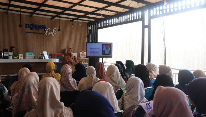 Edukasi Arsip Keluarga Lewat Program Kopi Baper