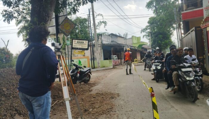 Warga Empat Kecamatan Sambut Perbaikan Jalan Sukaraja