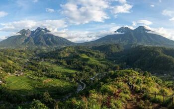 2 Gunung Paling Mistis di Jawa Barat