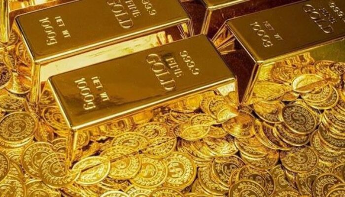 Harga Emas Dunia Melemah, Dolar AS Menguat