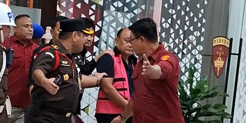Presiden Prabowo Subianto mencopot Kepala BGN Dadan Hindayana, langkah yang dinilai tepat untuk menegakkan integritas dan hukum
