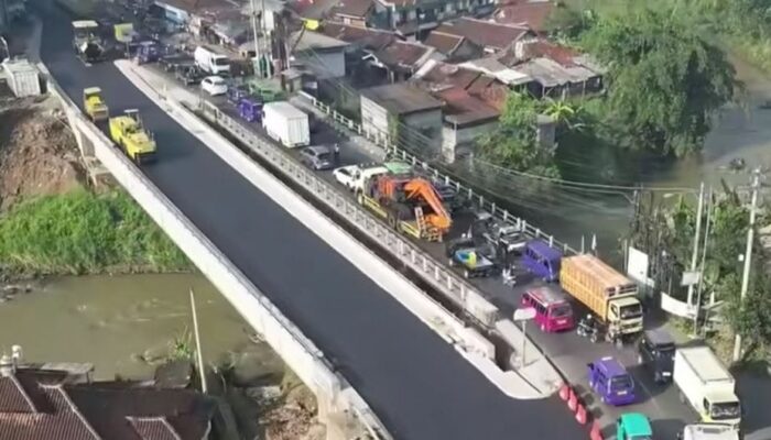 Lama Mangkrak, Pembangunan Jembatan Pamuruyan Cibadak di Korupsi 9,8 Milyar