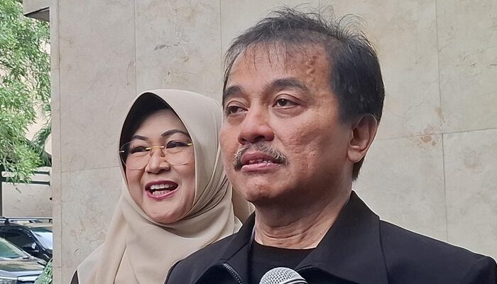 Detik-detik Polda Metro Jaya Tangkap Roy Suryo di Bintaro
