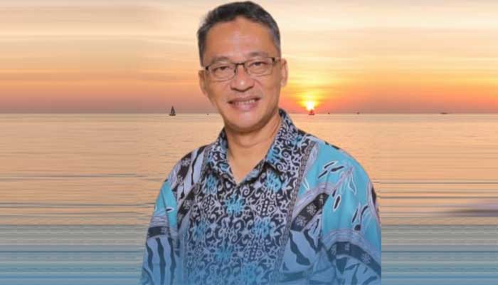 Dr. Drs. Raya Erwana, M.Pd. Kepala SMAN 1 Pelabuhanratu Kab. Sukabumi