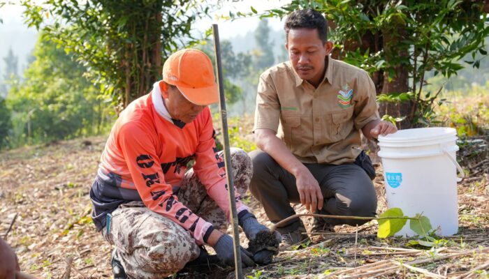 Cegah Degradasi Lingkungan, drh Slamet Gaungkan Aksi Cikaso Lestari
