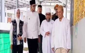 Kunjungi Sukabumi, Gubernur Bengkulu Doakan Pasien RSUD R Syamsudin SH