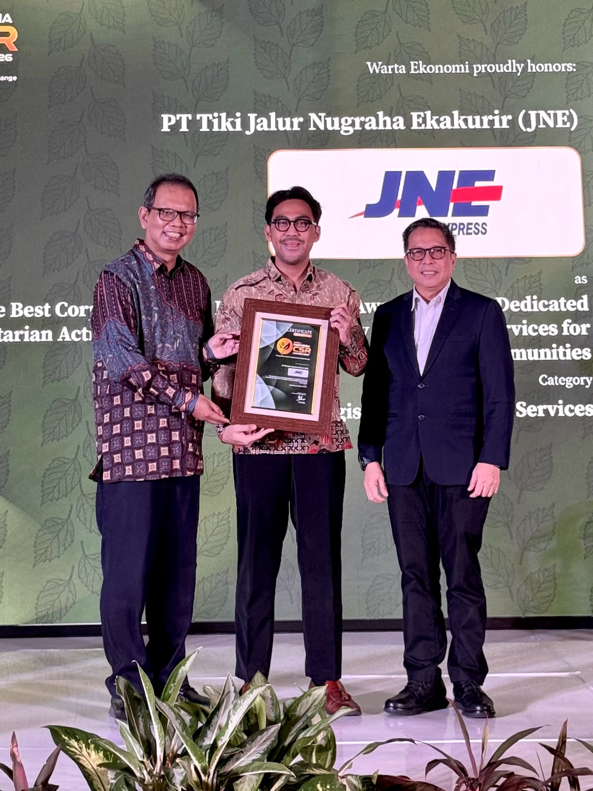 Wujudkan Semangat ‘Connecting Happiness’, JNE Raih Penghargaan di Indonesia CSR Awards 2026