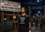 Viral Janda Lansia Wajib Ronda Malam dan Denda