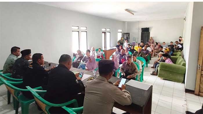 Kantah Sukabumi Serahkan 96 Sertipikat PTSL di Pabuaran