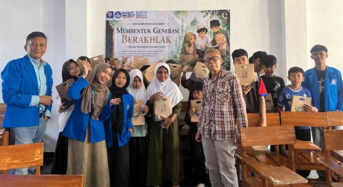 Mahasiswa UBSI Sukabumi Tanamkan Nilai Islam kepada Anak Panti di Era Digital