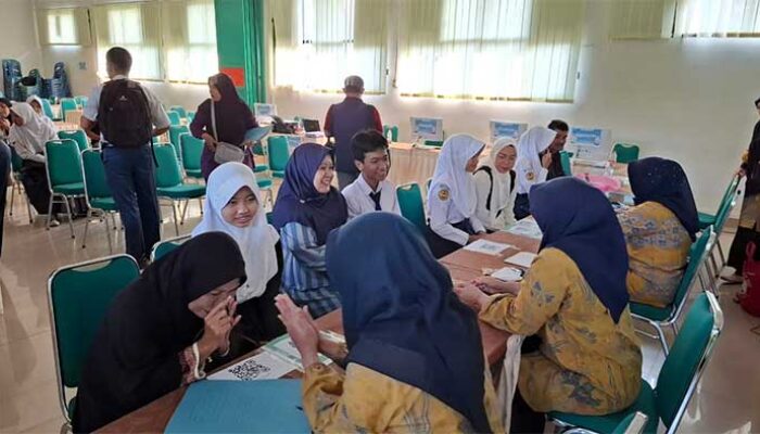 Sekolah Maung SMAN 1 Palabuhanratu Diserbu Peminat