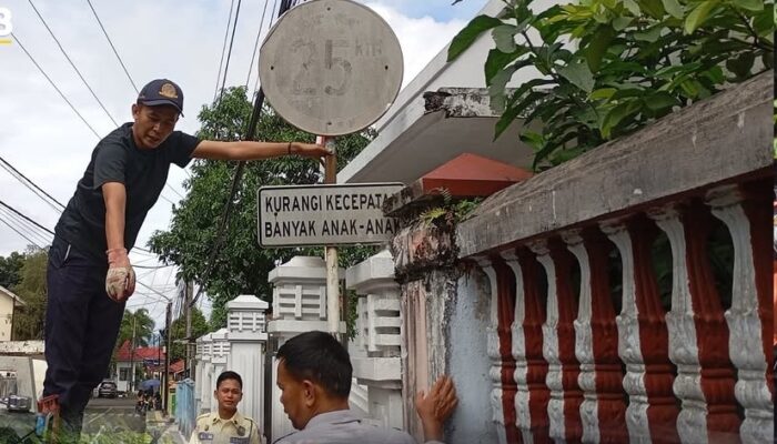 Cegah Kecelakaan, Dishub Kota Sukabumi Perbaiki Fasilitas Jalan