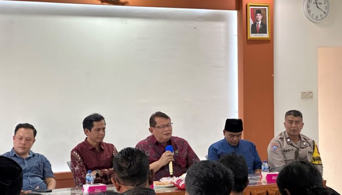 Reses III A Yamin Disambut Antusias Warga Desa Karawang Sukabumi