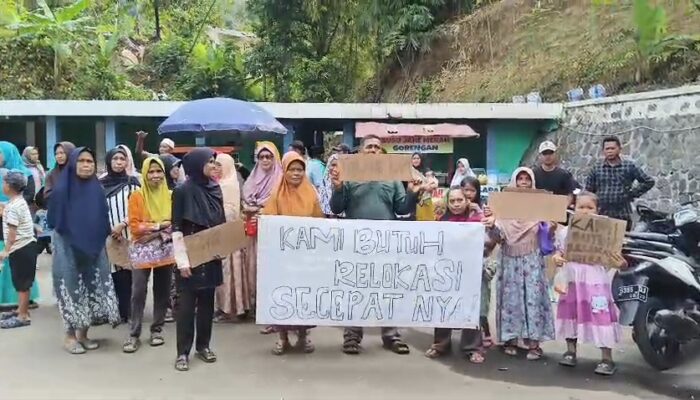 Jeritan Warga Bantargadung Sukabumi Desak Kepastian Relokasi, Lima Bulan Mengungsi!