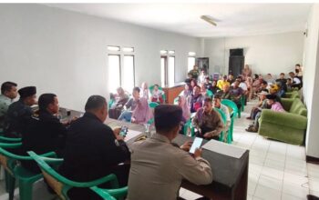 Kantah Sukabumi Serahkan 96 Sertipikat PTSL di Pabuaran