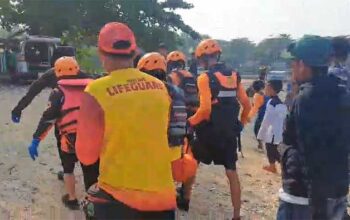 Wisata di Muara Pasir Putih Sukabumi Berujung Duka, Satu Korban Tenggelam  Ditemukan Meninggal, Bocah 12 Tahun Masih Dicari
