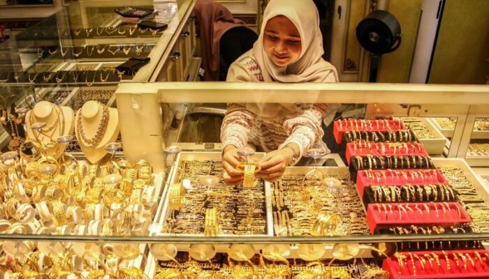 Harga Emas Hari Ini: Antam, UBS, dan Galeri24 Naik Serentak